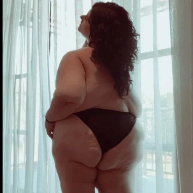 Molly Maze ~ XXL BBW