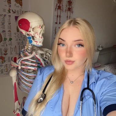 amelia👩🏼‍⚕️ 🩺